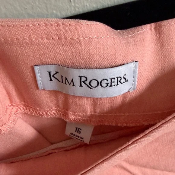 Kim Rogers Stretch, Pull On, Tummy Control, Coral Cropped Stretch Pants Size 16 - Picture 3 of 4